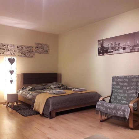 Nyc Apartment クラクフ エクステリア 写真