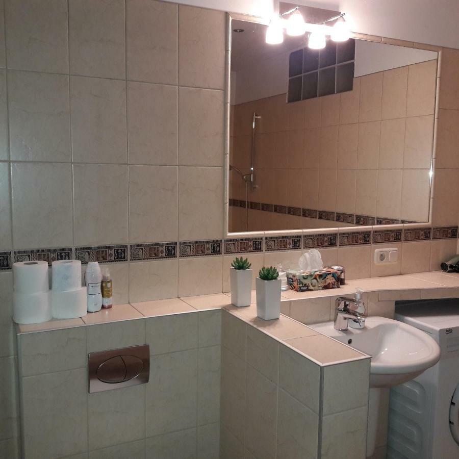 Nyc Apartment クラクフ エクステリア 写真